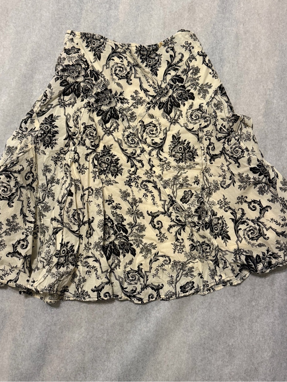 Angie Black & Cream Floral Circle Skirt